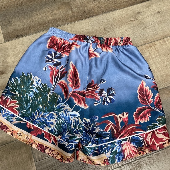 Worn once PATBO Gilly shorts - Picture 4 of 4